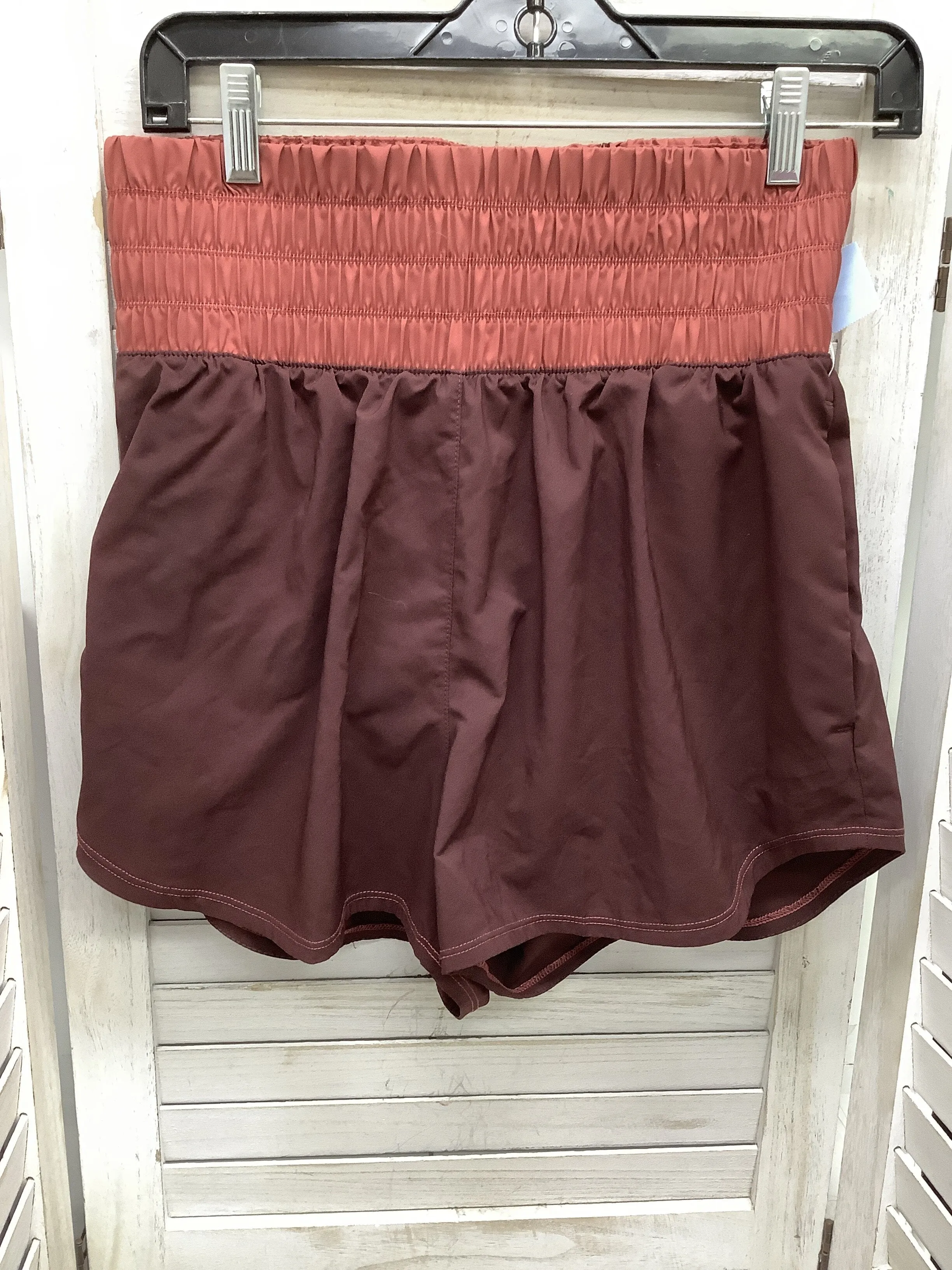 Athletic Shorts By Nike  Size: M
