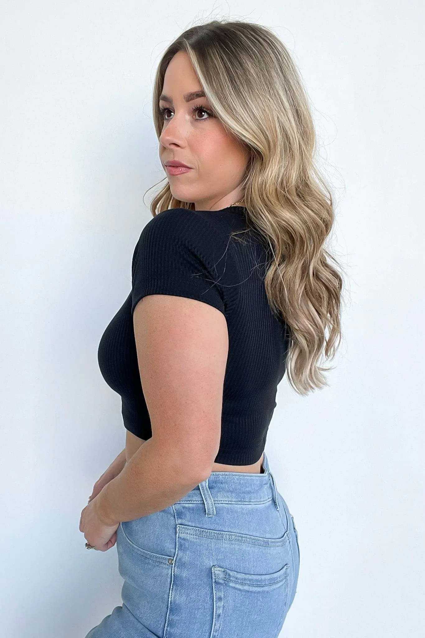 Liyah Ribbed Scoop Neck Cropped Top - BACK IN STOCK
