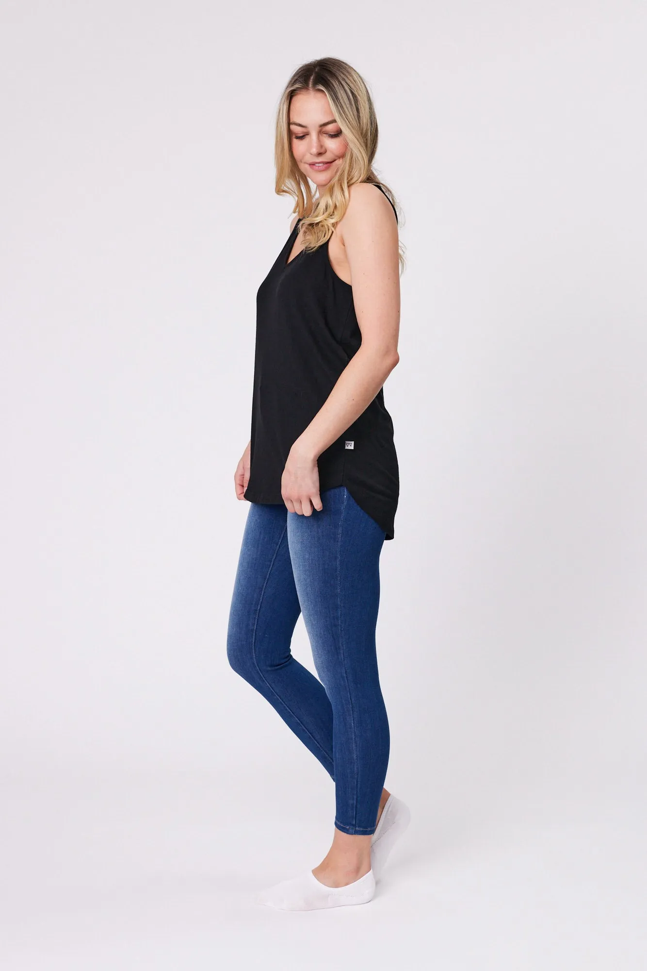 Shine On Essentials Tank Black