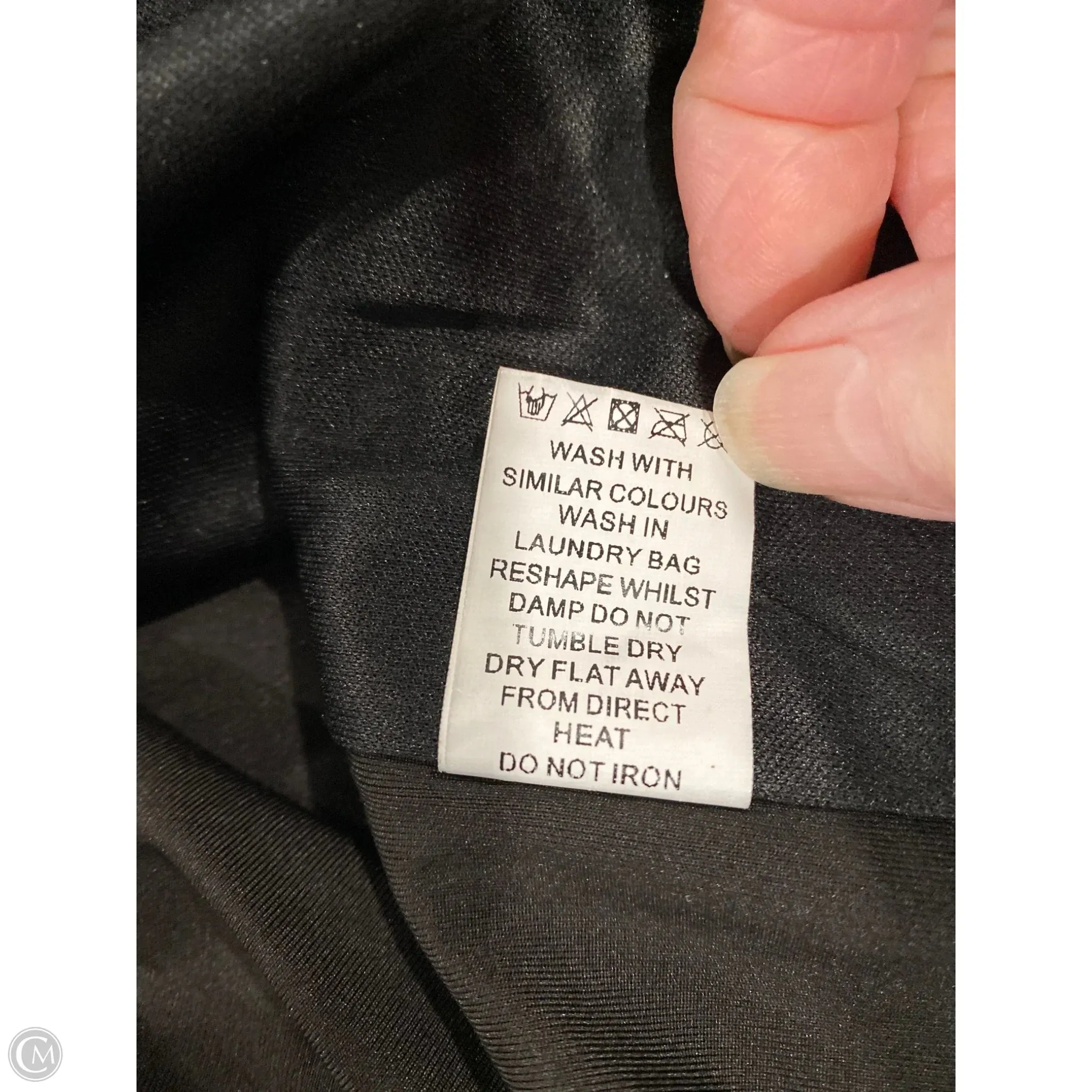 Top Short Sleeve By Clothes Mentor In Black, Size: 1x