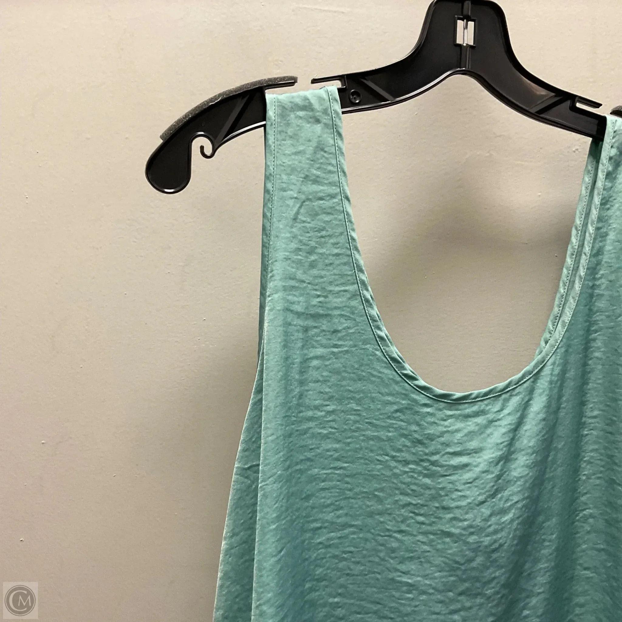 Top Sleeveless By Melloday In Green, Size: L